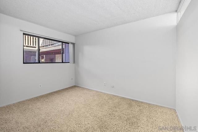 2600 TORRY PINES RD. #B27, La Jolla CA: https://media.crmls.org/mediaz/4631f074-60e6-45b0-8fab-6a2bdb2ba795.jpg