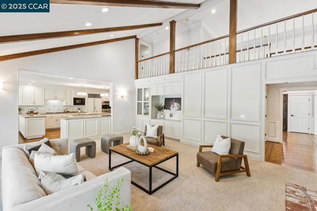 29 Brandt Dr, Moraga CA: https://media.crmls.org/mediaz/46325786-861a-4f13-b8b8-502f0cd2f2e2.jpg