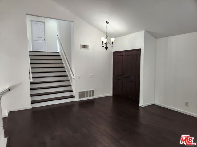 6415 Bradley Place, Los Angeles CA: https://media.crmls.org/mediaz/46325df1-27a4-4c0c-afb3-24cc43236cd0.jpg