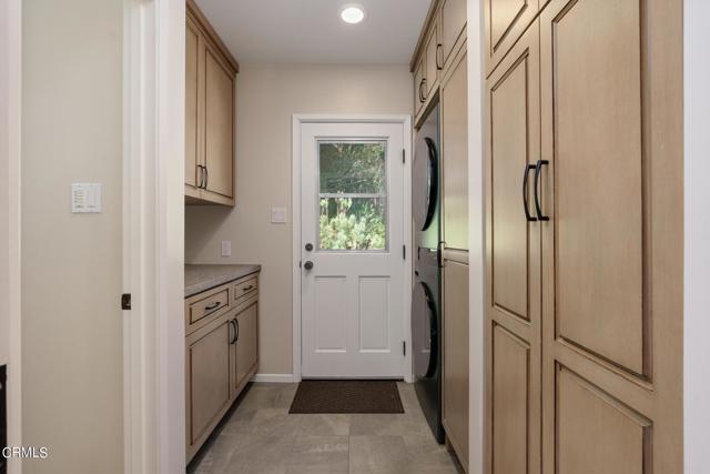 Detail Gallery Image 14 of 51 For 5205 Lubao Ave, Woodland Hills,  CA 91364 - 3 Beds | 2/1 Baths