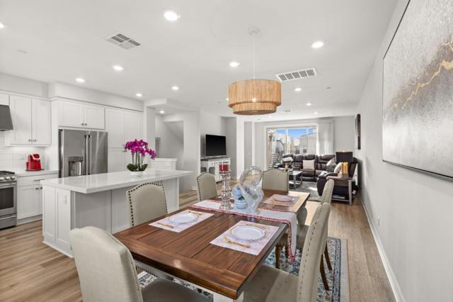 202 Keeper, Irvine CA: https://media.crmls.org/mediaz/46337947-c22f-45d6-abd6-dd424bd95d1d.jpg