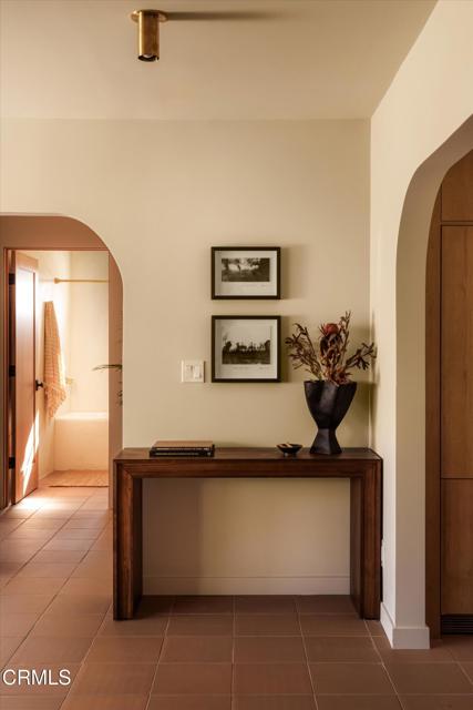 3029 isabel dr Drive, Los Angeles CA: https://media.crmls.org/mediaz/4636639c-63c0-4d33-ac09-0fba970b4e0a.jpg