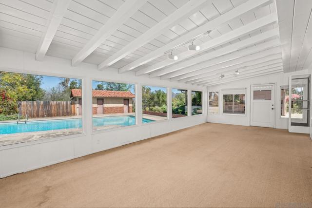 Image 30 of 53 For 2652 Mountain View Dr