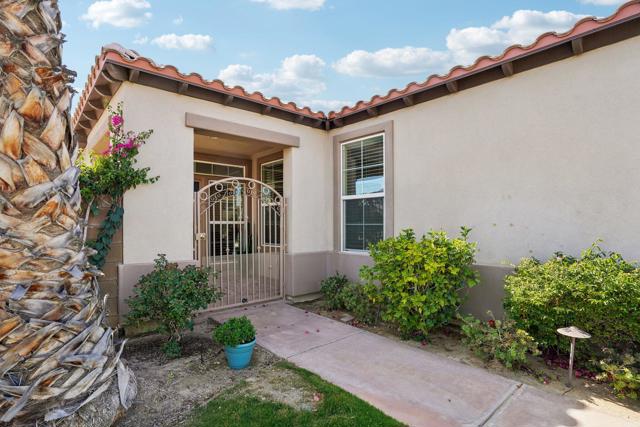 60519 Lace Leaf Court, La Quinta CA: https://media.crmls.org/mediaz/4637f9be-8bb5-4beb-9e4d-d53670a77c77.jpg