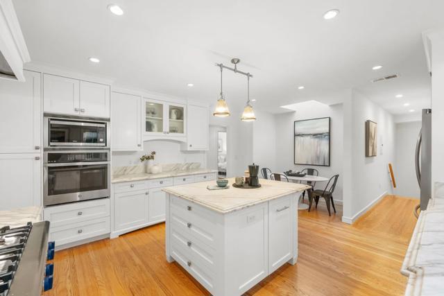 1149 Cortez Avenue, Burlingame CA: https://media.crmls.org/mediaz/4639afe9-0667-4cea-9d95-9ea38cdfca01.jpg