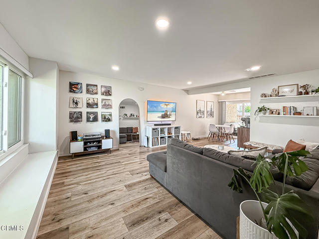 Detail Gallery Image 5 of 49 For 15076 Varsity St a,  Moorpark,  CA 93021 - 3 Beds | 2 Baths
