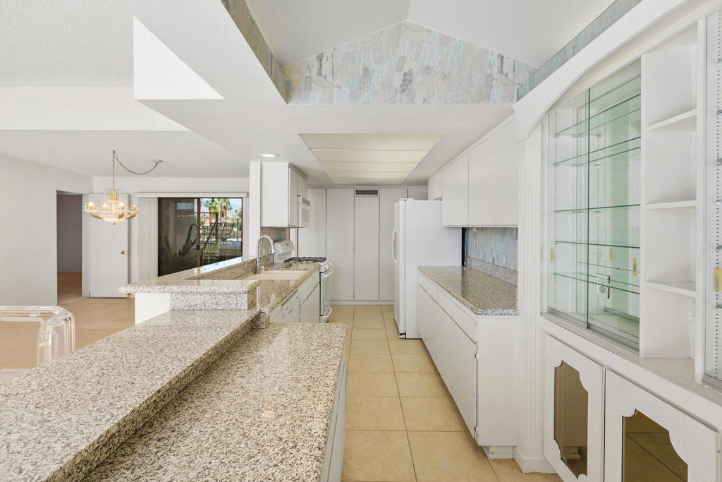 MLS #219138055DA image #15