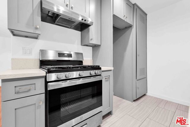 10235 S 10th Avenue, Inglewood CA: https://media.crmls.org/mediaz/463a9b85-dde1-4284-ac5a-df7697067f8c.jpg