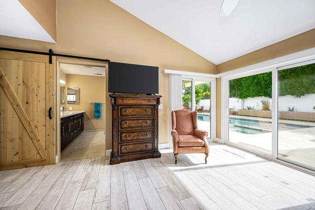 72915 Skyward Way, Palm Desert CA: https://media.crmls.org/mediaz/463ab1ac-813e-4fcc-859d-488734484460.jpg