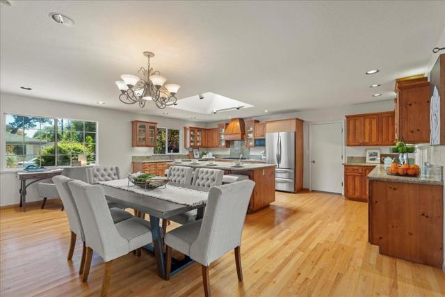 20211 Argonaut Drive, Saratoga CA: https://media.crmls.org/mediaz/463b0c1b-b9e7-4a04-902d-394a77329bd6.jpg