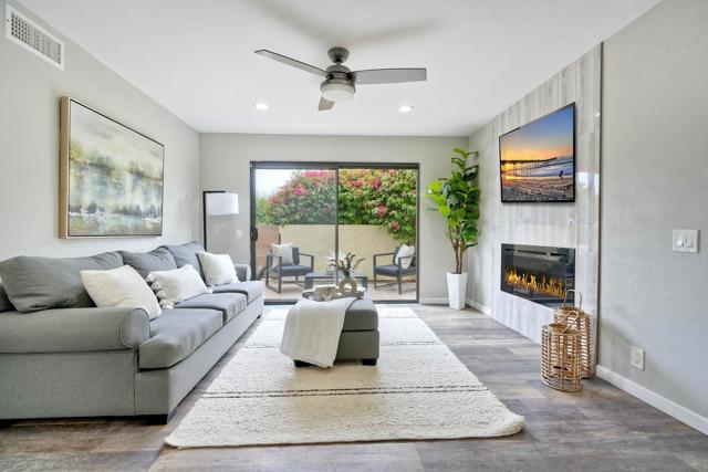 4195 Porte De Merano, San Diego CA: https://media.crmls.org/mediaz/463b5871-dd0f-4954-bb0d-f79f3d7aeed5.jpg