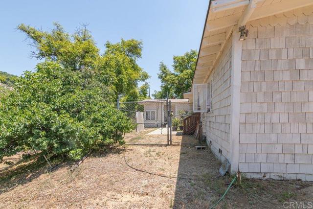3160 Slivkoff Drive, Escondido CA: https://media.crmls.org/mediaz/463b758b-020e-48f9-8b9d-4fd8a6462124.jpg