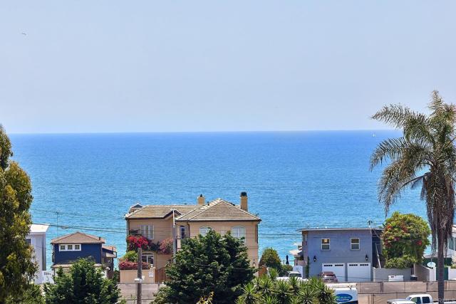 2744 Carlsbad Blvd., Carlsbad CA: https://media.crmls.org/mediaz/463bd5f7-c797-451f-8d2e-fa46fe5b15fd.jpg