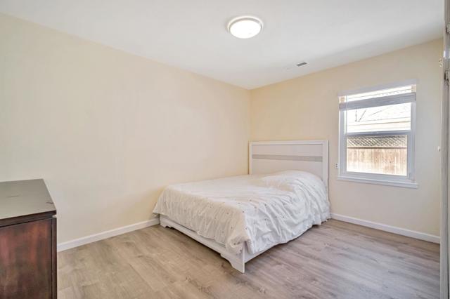 14997 Edgemoor Street, San Leandro CA: https://media.crmls.org/mediaz/463e2bc0-21fc-47b6-9c89-3c10c04b986a.jpg