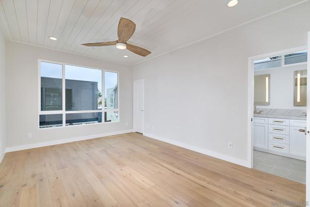 563 N Vulcan Ave, Encinitas CA: https://media.crmls.org/mediaz/463e2ccb-6731-461f-ab8a-fdd2e681b036.jpg