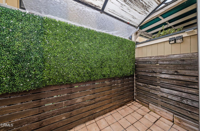 Detail Gallery Image 11 of 24 For 3130 Montrose Ave #110,  La Crescenta,  CA 91214 - 2 Beds | 2/1 Baths