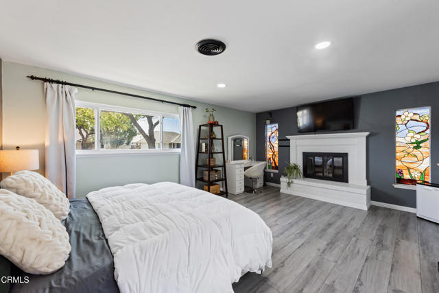 1437 Exeter Avenue, Ventura CA: https://media.crmls.org/mediaz/46400095-1e22-40a5-9c72-60449becf2b8.jpg