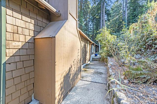 1045 Forest Way, Brookdale CA: https://media.crmls.org/mediaz/464057c0-db76-45d8-aaf2-ce0453f6b344.jpg