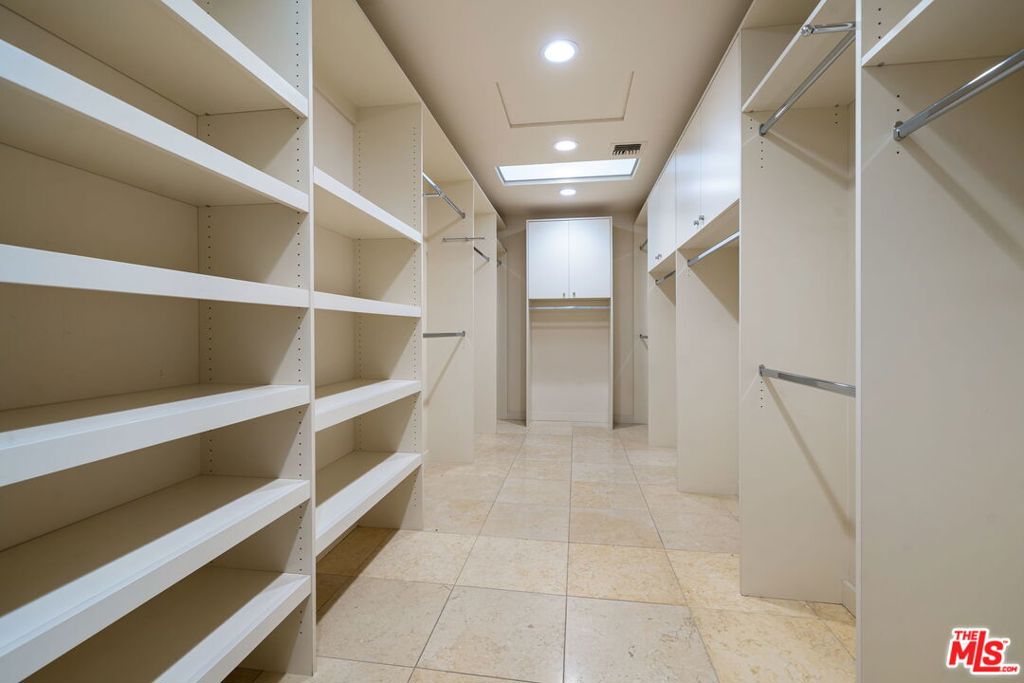 MLS #25606817 image #23