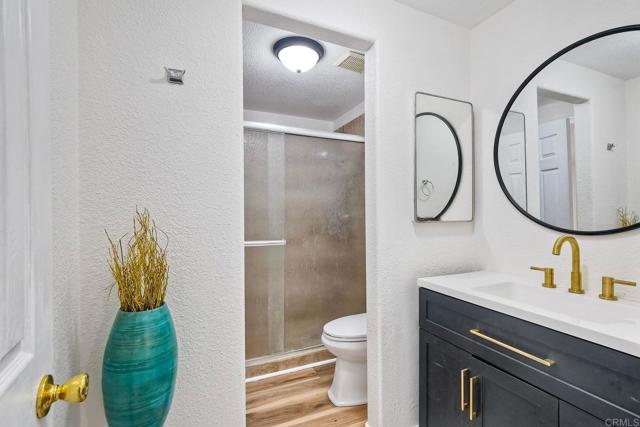 Detail Gallery Image 16 of 27 For 111 Fireside St, Oceanside,  CA 92058 - 4 Beds | 2 Baths