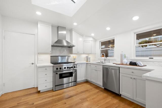 509 Madera Drive, San Mateo CA: https://media.crmls.org/mediaz/46414287-1bbe-4aab-a168-8d44aeb27716.jpg