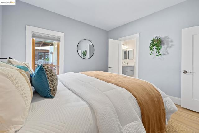 1026 Ventura Ave, Albany CA: https://media.crmls.org/mediaz/464247c7-c401-4e76-85d8-89b13b057d12.jpg