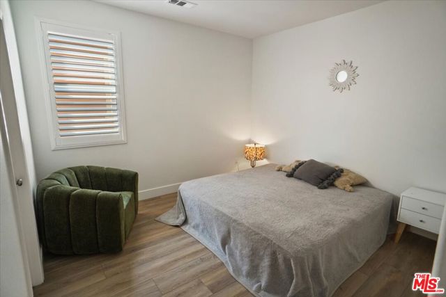 27336 Ellery Place, Santa Clarita CA: https://media.crmls.org/mediaz/46433dd7-7295-4e5e-a01e-dc7575c9a2cf.jpg