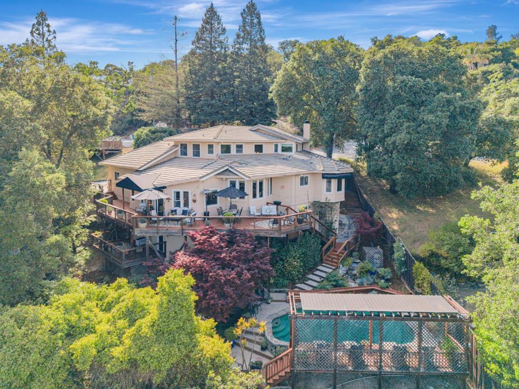 1737 Hecker Pass Road