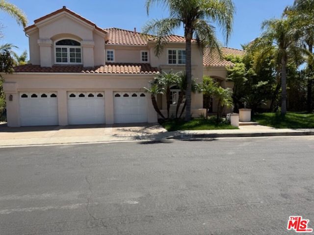 24942 Vista Verenda, Woodland Hills CA: https://media.crmls.org/mediaz/464421e2-9a90-4565-abc3-952fe6ef9e9d.jpg