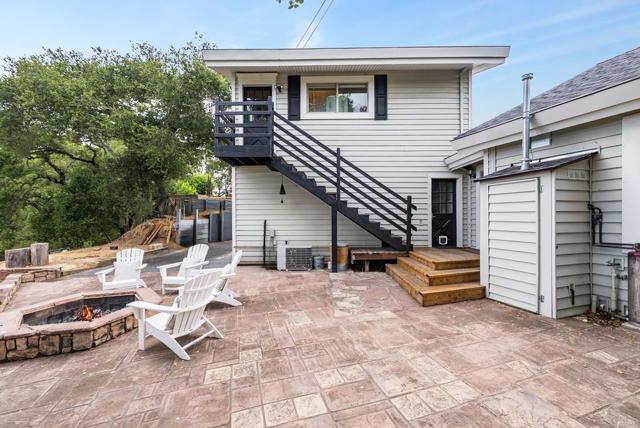 1501 Hidden Valley Road, Soquel CA: https://media.crmls.org/mediaz/46445f83-0b17-4655-abaa-c0b5de14f3c8.jpg
