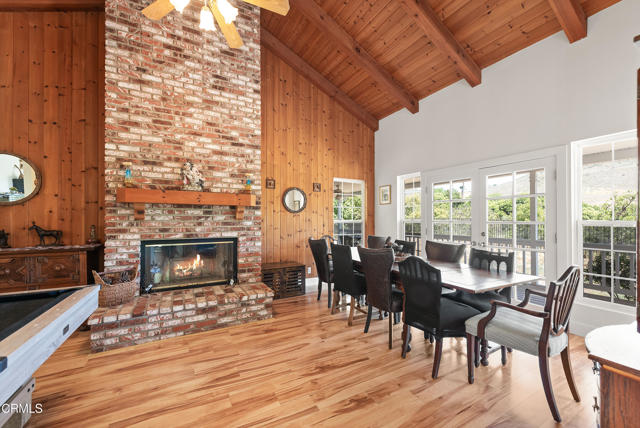 4850 N Moorpark Road, Thousand Oaks CA: https://media.crmls.org/mediaz/464507e4-dc5c-46dd-8d58-b3f5fa5ffb22.jpg