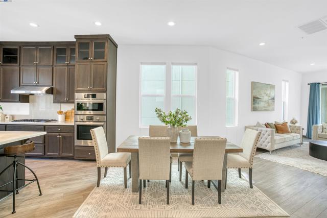 5792 Barley Rd, Dublin CA: https://media.crmls.org/mediaz/4645a8d3-fed4-476a-a632-784af7144534.jpg