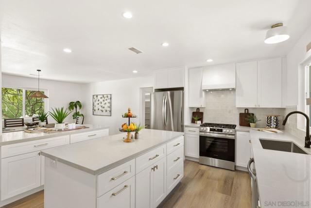 38795 Harris Truck Trail, Fallbrook CA: https://media.crmls.org/mediaz/4646382c-0301-4cf0-a42a-9f4186d4b8d0.jpg