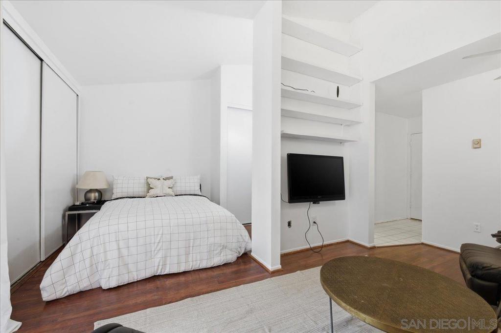 1615 Hotel Circle - photo 6