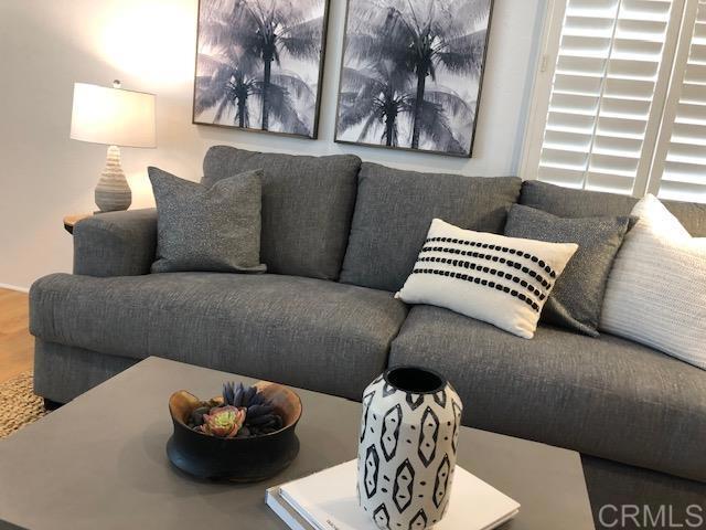 Detail Gallery Image 2 of 17 For 2252 Etiwanda St, San Diego,  CA 92107 - 2 Beds | 1 Baths