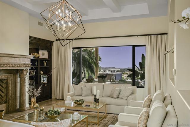 7335 El Fuerte St, Carlsbad CA: https://media.crmls.org/mediaz/464762d7-75be-4299-b030-05ba097e44e9.jpg