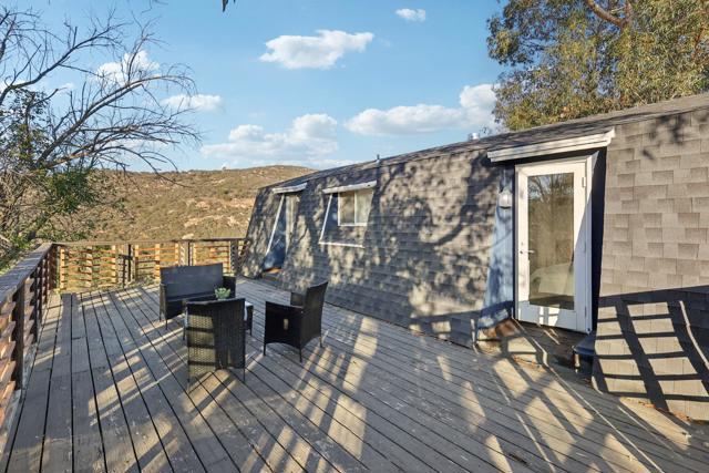 26086 Bear Valley Heights Road, Escondido CA: https://media.crmls.org/mediaz/46495ab8-e48d-429b-b5c7-1ff50c48d979.jpg