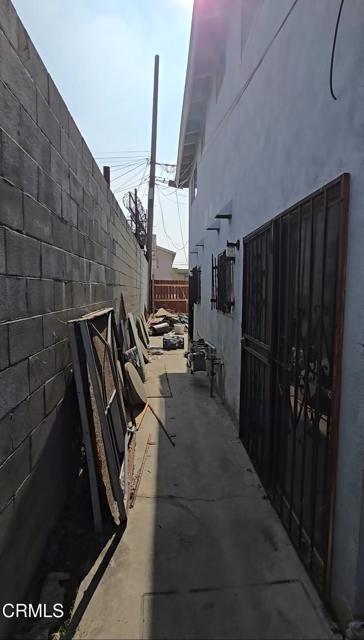 Detail Gallery Image 29 of 31 For 1020 W 42nd Pl, Los Angeles,  CA 90037 - – Beds | – Baths