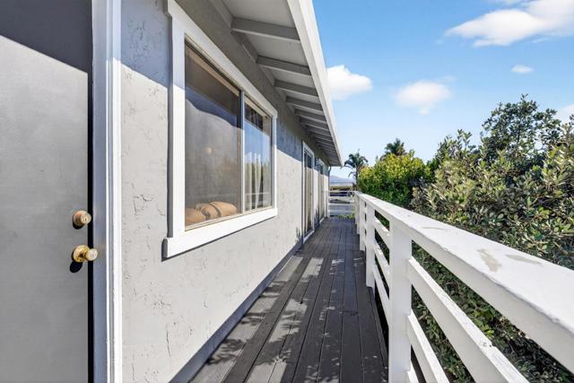 18848 Eisenhower Street, Salinas CA: https://media.crmls.org/mediaz/4649fd69-3cc4-4f2c-9d08-368fd364558f.jpg