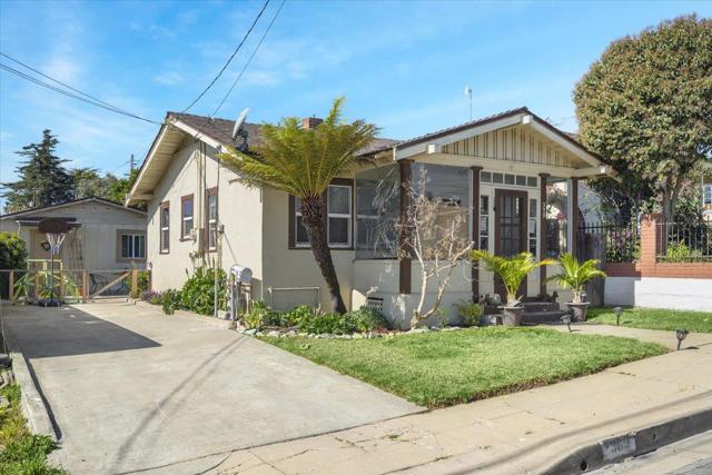 309 Jefferson Street, Watsonville, California 95076, ,Multi-Family,For Sale,Jefferson,ML81885886