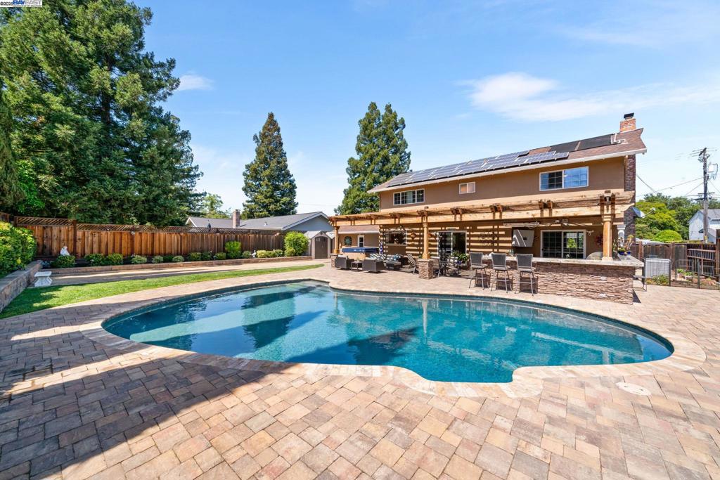 9565 Broadmoor Dr