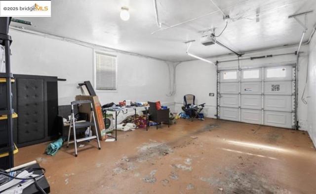1298 63rd St, Emeryville CA: https://media.crmls.org/mediaz/464bc55e-498f-40d0-843c-f3e350bb23ef.jpg