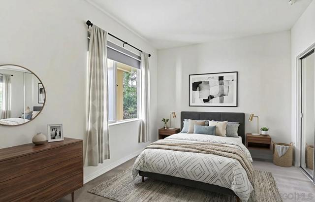 1501 India St, San Diego CA: https://media.crmls.org/mediaz/464c76aa-a77d-4780-805b-a54d9a9997ce.jpg