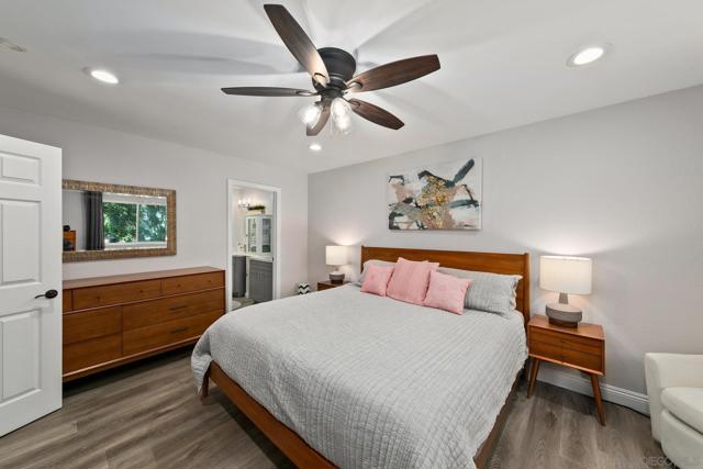 4366 Caminito Pintoresco, San Diego CA: https://media.crmls.org/mediaz/464d8c1f-1977-42ce-b7da-9dfc2a6a2258.jpg