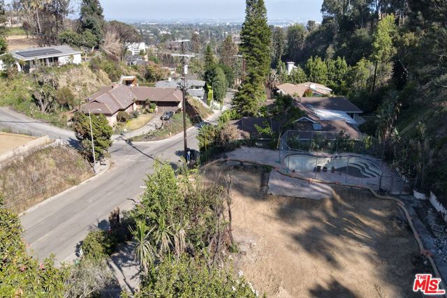 1403 Marinette Road, Pacific Palisades CA: https://media.crmls.org/mediaz/464ecf36-aa81-4b94-9755-dcf64498837e.jpg