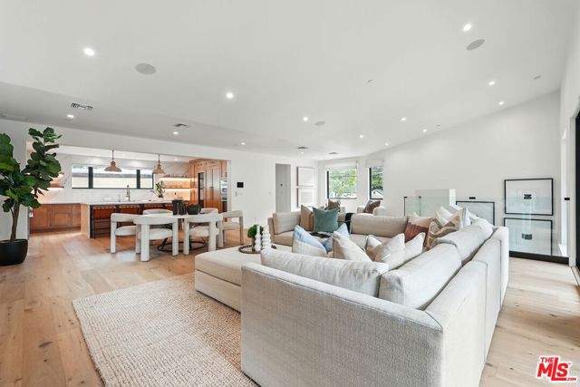 Drew Fenton | 913 N Beverly Glen Boulevard Bel Air CA | MLS: 7435670 Drew Fenton | 913 N Beverly Glen Boulevard Bel Air CA | MLS: 7435670