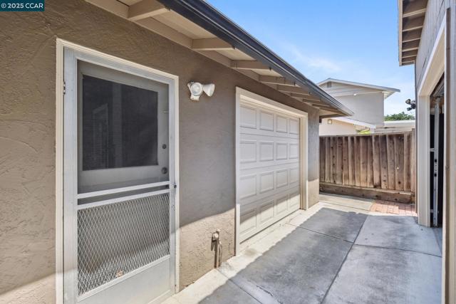 Image 42 of 60 For 3044 Santa Maria Dr