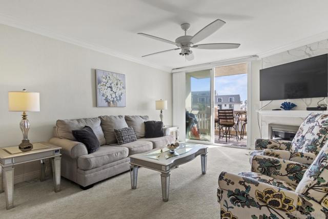 999 N Pacific St, Oceanside CA: https://media.crmls.org/mediaz/464f35c3-411e-4369-8fe0-495d9731d788.jpg