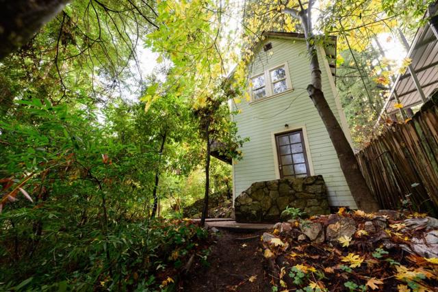 214 Teilh Drive, Boulder Creek CA: https://media.crmls.org/mediaz/464ff4cf-65de-4659-9791-a14579c92f92.jpg