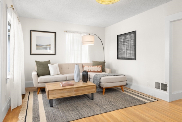 2254 62nd Ave, Oakland CA: https://media.crmls.org/mediaz/4650d44f-dcc9-407c-8802-f47256edbffa.jpg